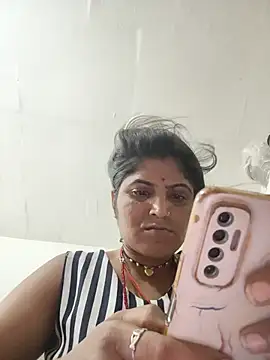 Snapshot of LUCKY_cut chatting on 20, 6, 2026 LUCKY cut online show from 20, 6, 2026