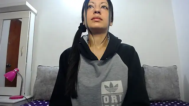 Taylormegan online show from 3, 11, 2025