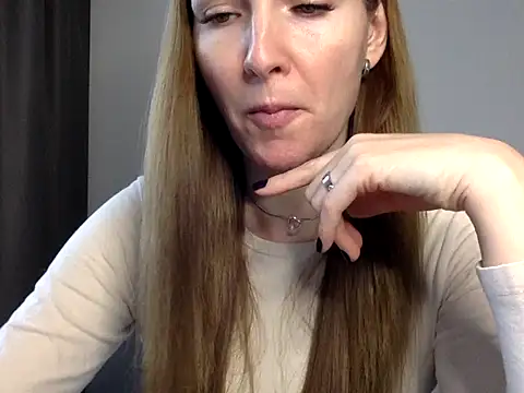 Varnyx online show from 5, 11, 2025