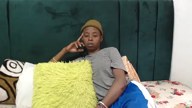 SweetSlenderChoc online show from 17, 1, 2026