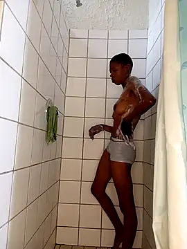 SweetSlenderChoc online show from 7, 4, 2026