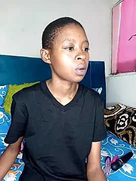 SweetSlenderChoc online show from 12, 4, 2026