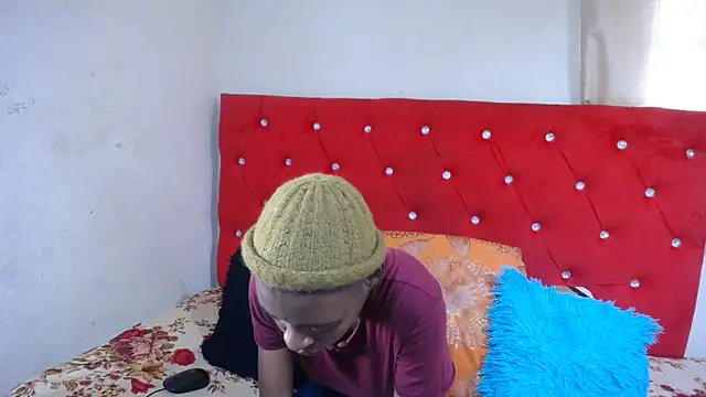 SweetSlenderChoc online show from 16, 12, 2025