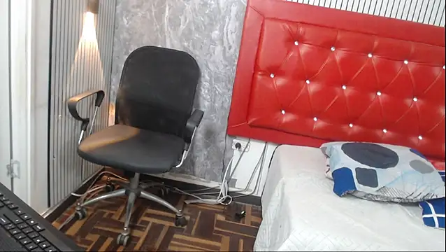 linda  mature online show from 11, 3, 2026