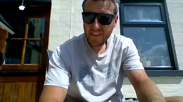 Londonlad818 online show from 16, 6, 2026