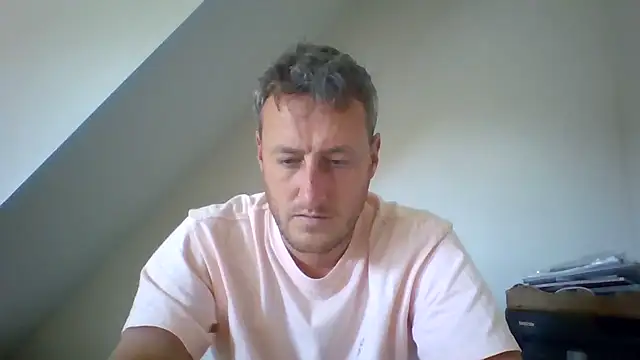 Londonlad818 online show from 5, 8, 2026