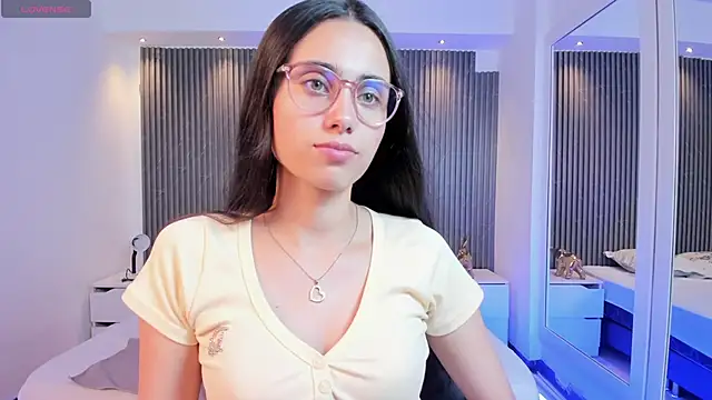 sofiapalacioss online show from 28, 2, 2026