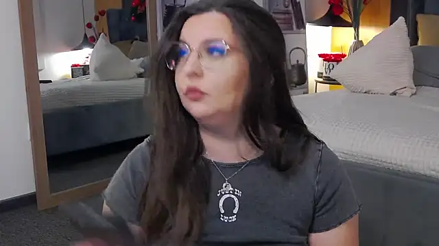 Mia Swano online show from 14, 12, 2025