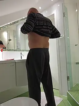 Oldmenhot66 online show from 15, 1, 2026