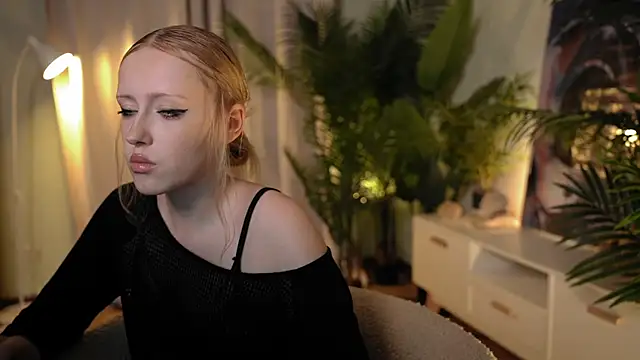 rosy petal online show from 8, 9, 2025