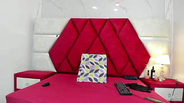 Kity spiderr online show from 7, 3, 2026