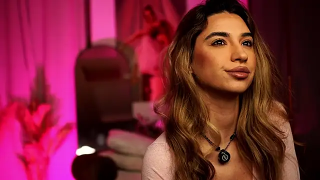 ItalianGirl online show from 10, 4, 2026