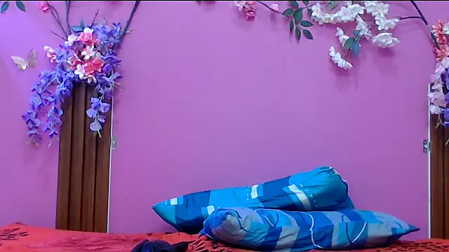 skinnysofia18 online show from 30, 10, 2025