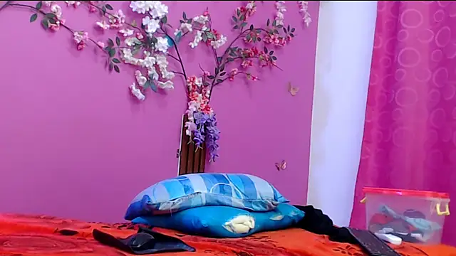 skinnysofia18 online show from 10, 10, 2025