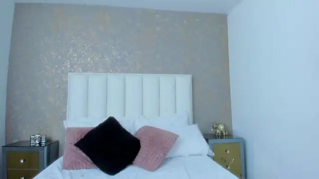 KaylieBrooks online show from 2, 12, 2025