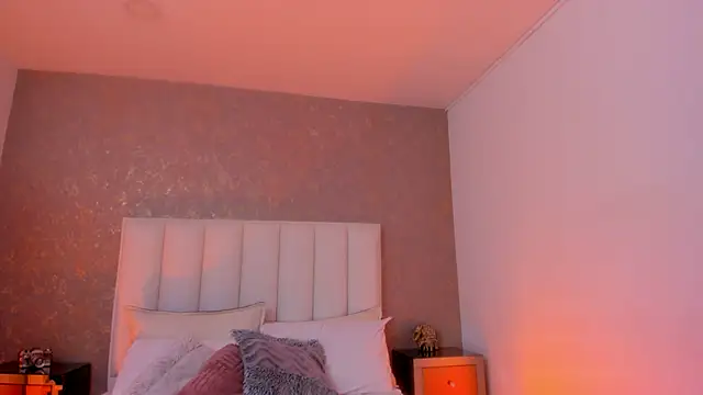 KaylieBrooks online show from 9, 11, 2025