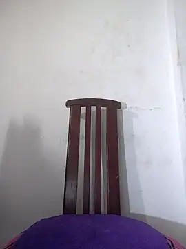 Kristal Bronw Lawren online show from 20, 9, 2025