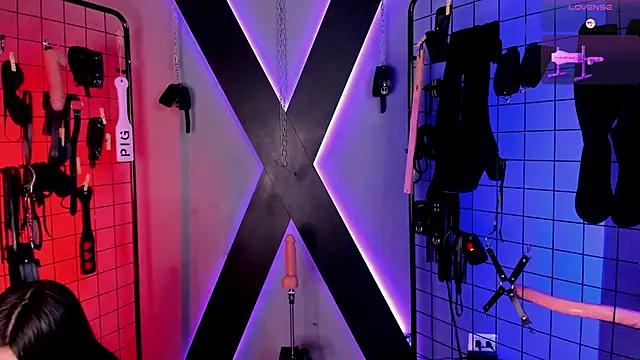 MissAlix Mia bdsm online show from 18, 9, 2025