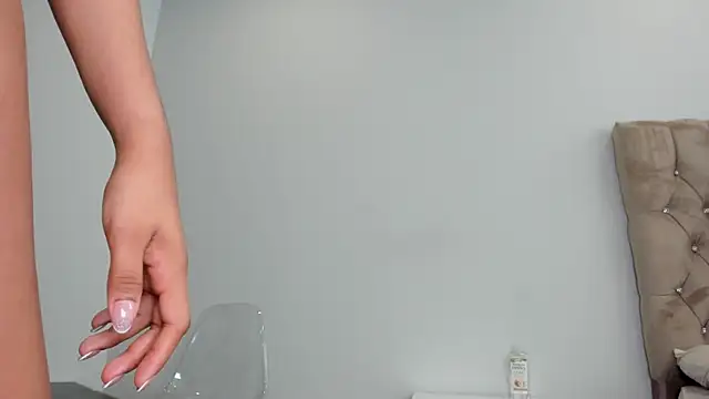 SeleneMakris online show from 14, 10, 2025