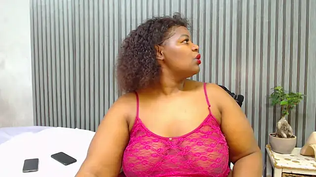 ROYALASS25 online show from 7, 5, 2026