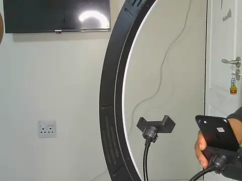 Snapshot of Sultry_Booty chatting on 16, 11, 2025 Sultry Booty online show from 16, 11, 2025