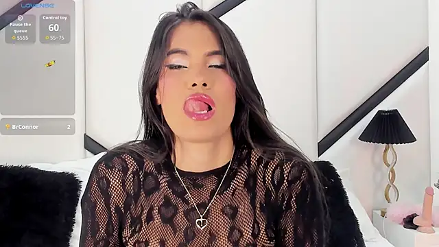 XimenaCosta online show from 25, 5, 2026
