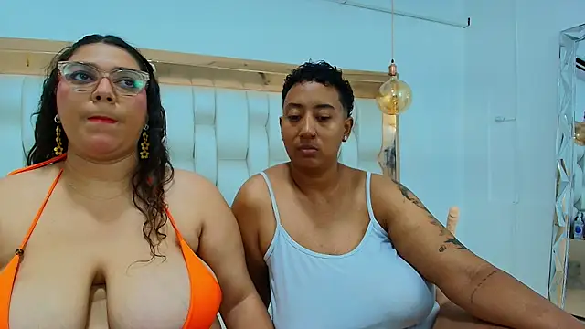 TiffantyAndStacy online show from 24, 9, 2025