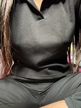 Sexylella143 online show from 4, 3, 2026