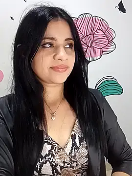 ValerieLove  online show from 4, 10, 2025