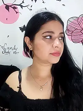 ValerieLove  online show from 5, 10, 2025