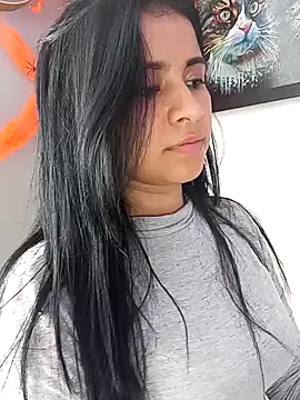 ValerieLove  online show from 27, 10, 2025