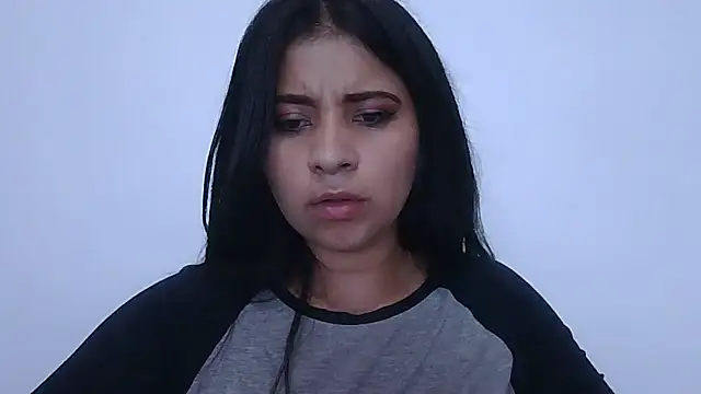 ValerieLove  online show from 9, 11, 2025