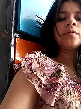 ValerieLove  online show from 22, 9, 2025