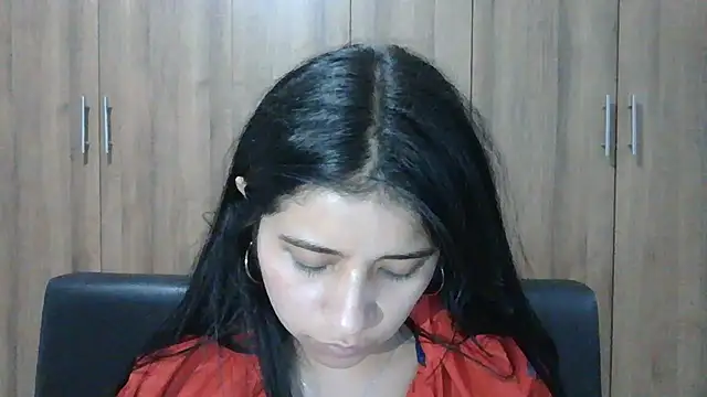 ValerieLove  online show from 16, 11, 2025