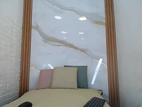 Penelopee Rouse online show from 20, 9, 2025