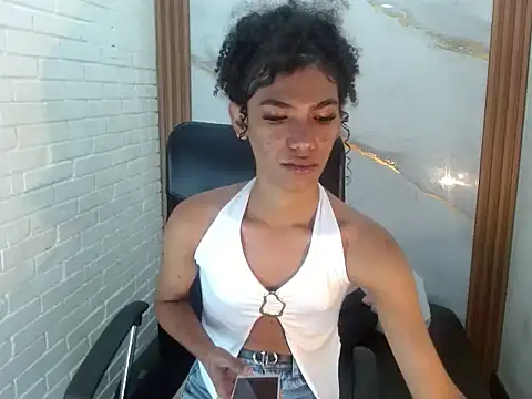 Penelopee Rouse online show from 31, 10, 2025