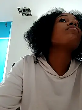 MoniqueMulberry online show from 8, 10, 2025