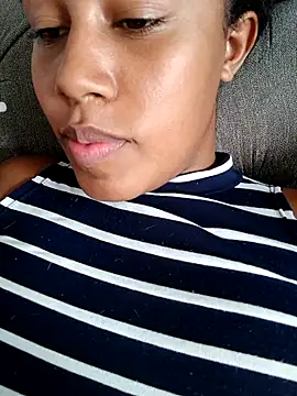 MoniqueMulberry online show from 6, 11, 2025