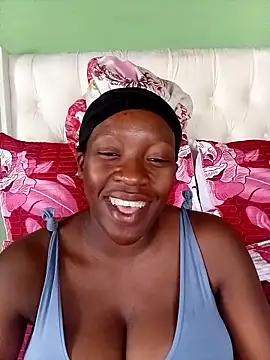 BeautyQueenX22 online show from 12, 3, 2026