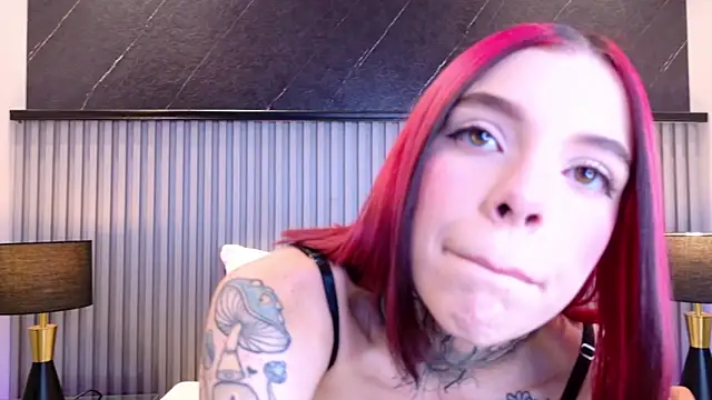 Meganreed  online show from 19, 5, 2026