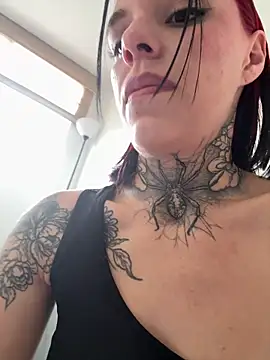 Meganreed  online show from 20, 11, 2025