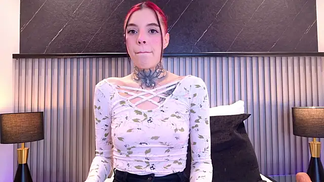 Meganreed  online show from 14, 5, 2026