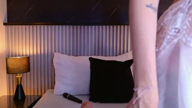Meganreed  online show from 3, 6, 2026