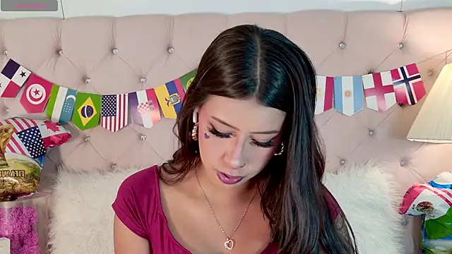 Snapshot of CaterinaRomano chatting on 11, 7, 2026 CaterinaRomano online show from 11, 7, 2026