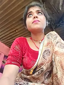 Snapshot of Yatiksha_Beby chatting on 4, 2, 2026 Yatiksha Beby online show from 4, 2, 2026