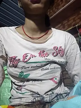 Snapshot of Yatiksha_Beby chatting on 18, 12, 2025 Yatiksha Beby online show from 18, 12, 2025