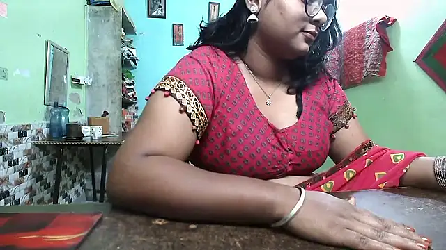 DearKimmi online show from 8, 11, 2025