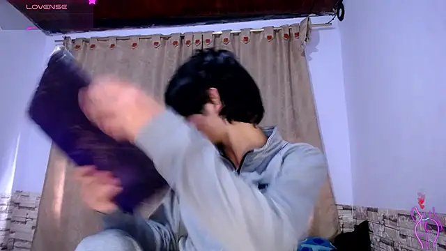 DaraKat18 online show from 14, 2, 2026