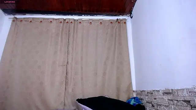 DaraKat18 online show from 1, 4, 2026