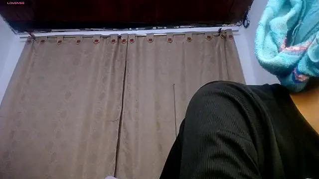 DaraKat18 online show from 10, 4, 2026